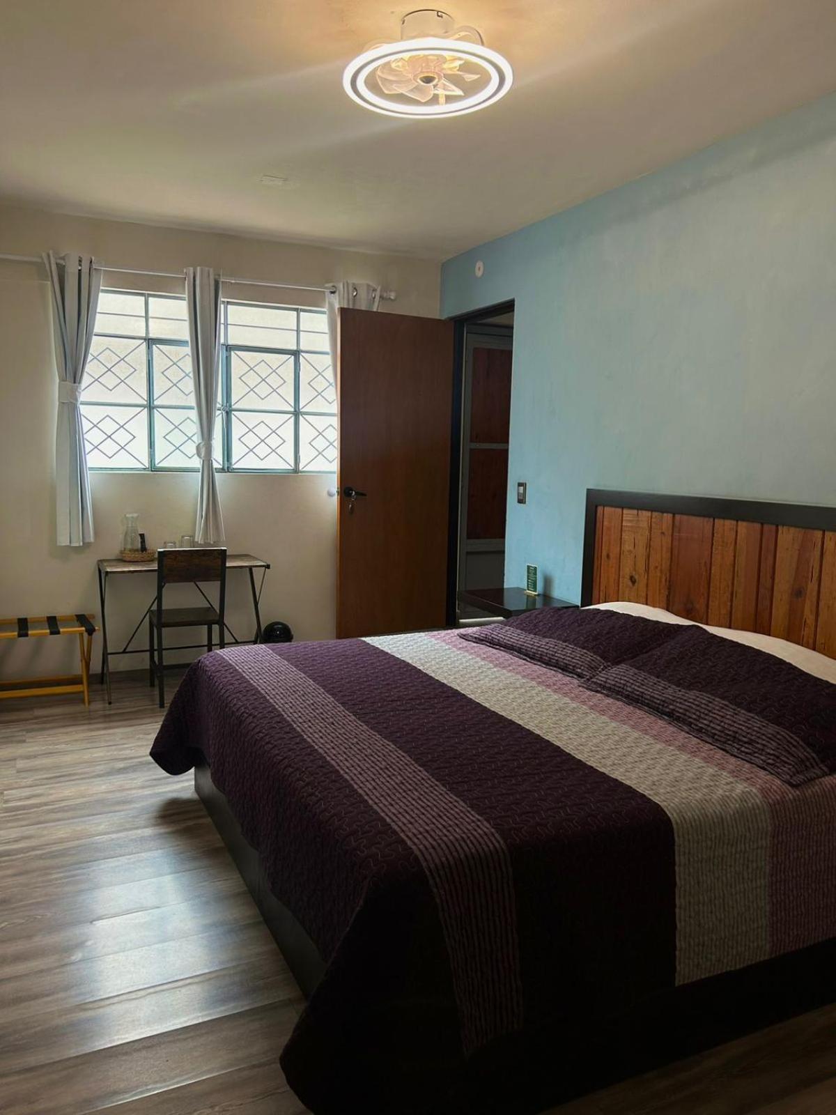 El Salto De Camela Hostal Uruapan  エクステリア 写真